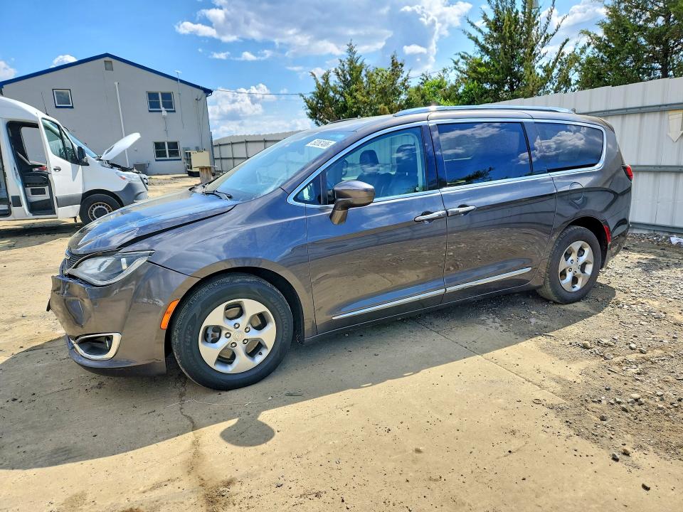 Продажа на аукционе авто 2017 Chrysler Pacifica, vin: 2C4RC1EG3HR727466, номер лота: 50262486