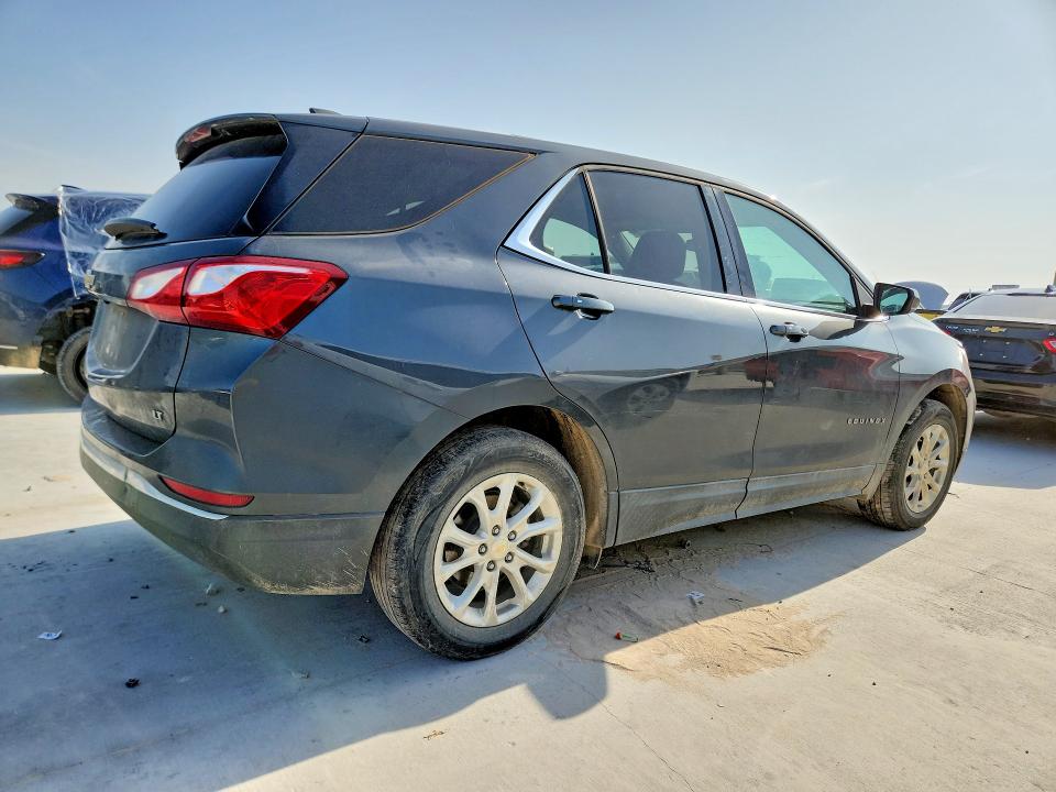 Продажа на аукционе авто 2018 Chevrolet Equinox, vin: 2GNAXJEV2J6252939, номер лота: 51155416