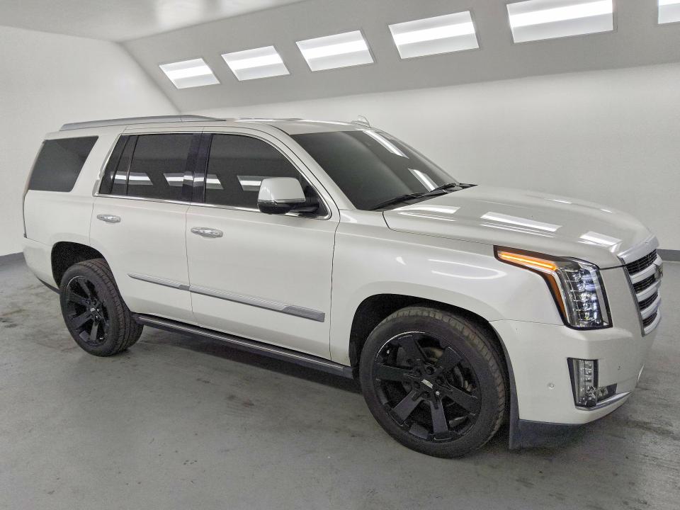 2019 Cadillac Escalade მანქანა იყიდება აუქციონზე, vin: 1GYS4CKJ9KR348036, აუქციონის ნომერი: 48528516
