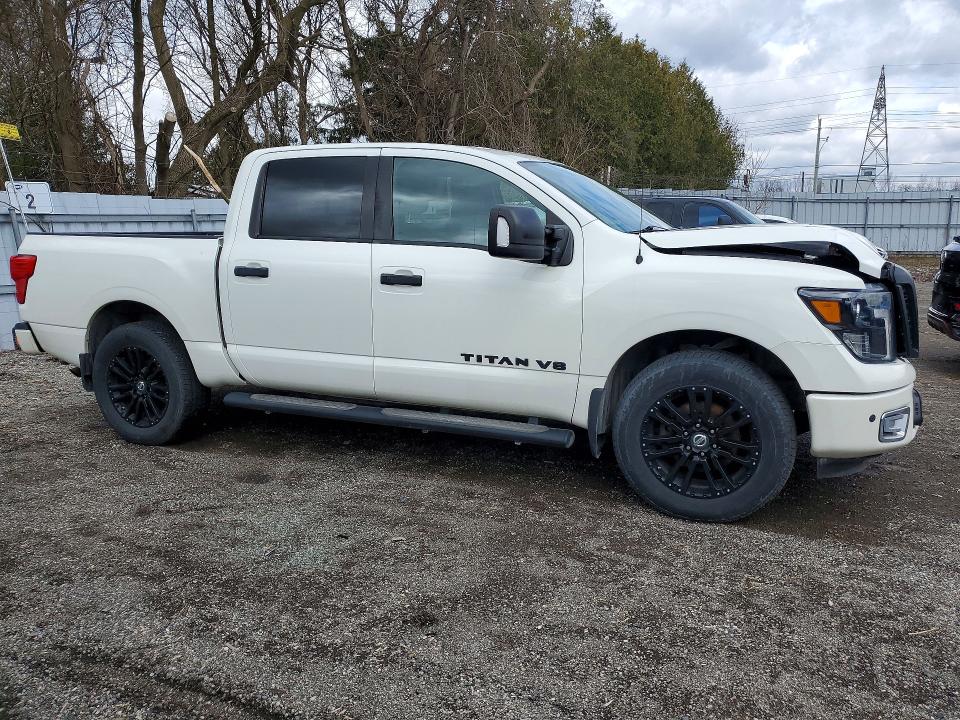 48482736 :رقم المزاد ، 1N6AA1E5XJN518503 vin ، 2018 Nissan Titan مزاد بيع