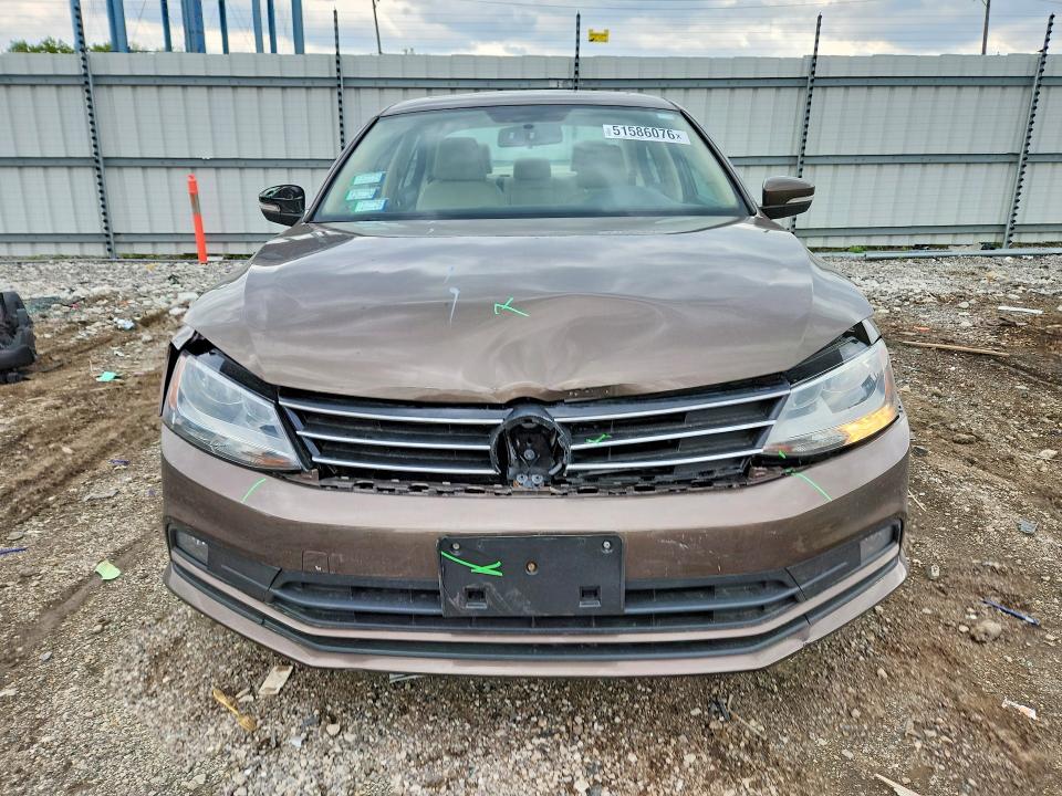 51586076 :رقم المزاد ، 3VWD17AJ5FM203001 vin ، 2015 Volkswagen Jetta مزاد بيع