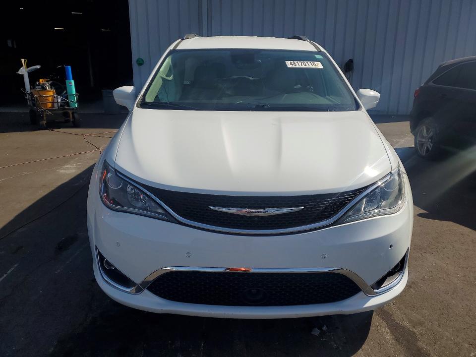 Auction sale of the 2017 Chrysler Pacifica, vin: 2C4RC1EG9HR577878, lot number: 48170116