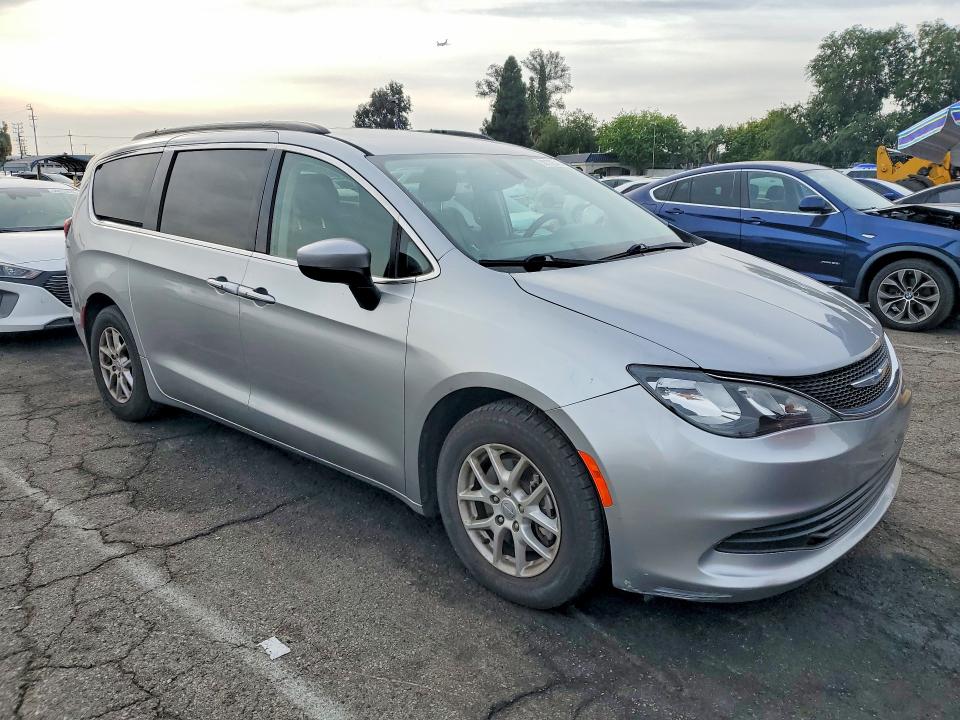 50129546 :رقم المزاد ، 2C4RC1DG6LR148966 vin ، 2020 Chrysler Voyager مزاد بيع