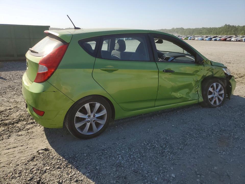 2013 Hyundai Accent მანქანა იყიდება აუქციონზე, vin: KMHCU5AE9DU072270, აუქციონის ნომერი: 50839716