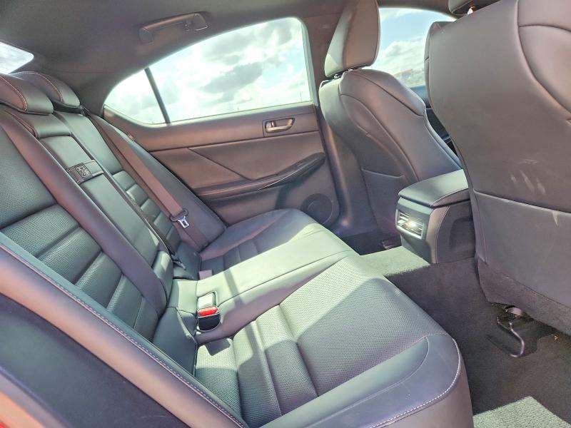 50768906 :رقم المزاد ، JTHGZ1B29N5053250 vin ، 2022 Lexus Is مزاد بيع