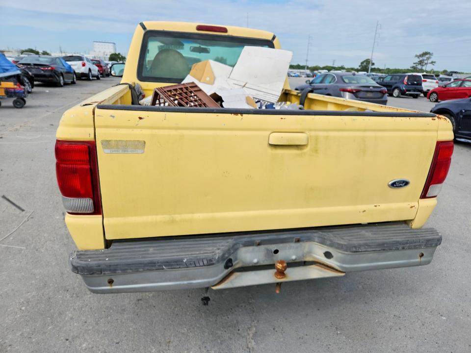 49679526 :رقم المزاد ، 1FTYR10CXYTB01159 vin ، 2000 Ford Ranger مزاد بيع