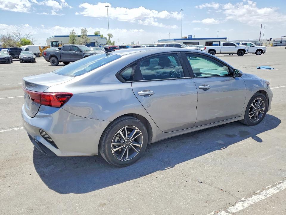 50753086 :رقم المزاد ، 3KPF24AD5RE837604 vin ، 2024 Kia Forte مزاد بيع