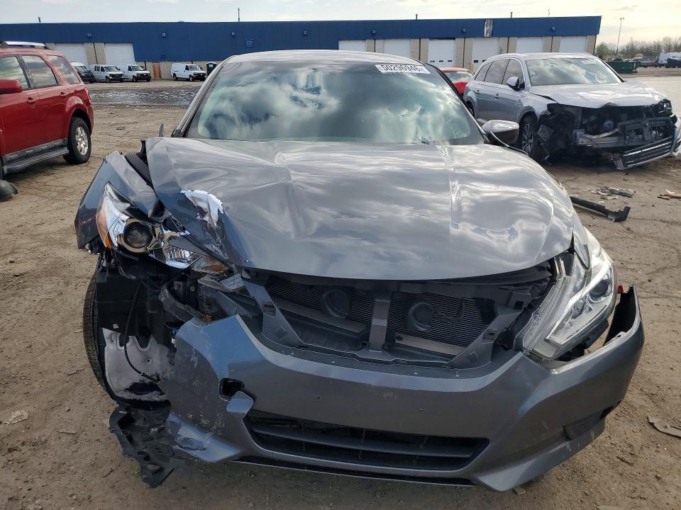 Продаж на аукціоні авто 2017 Nissan Altima, vin: 1N4AL3AP3HC114194, номер лоту: 50296946