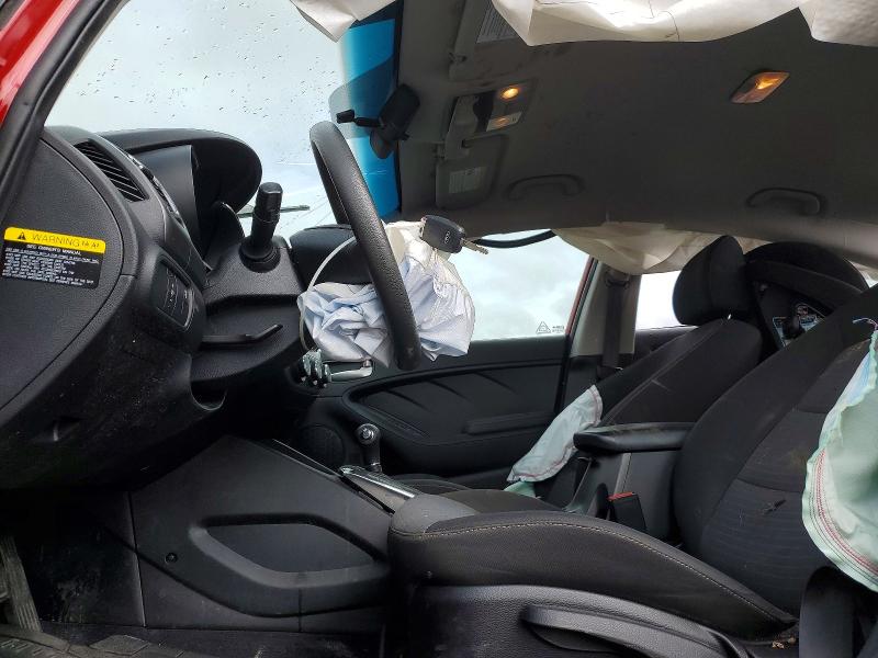 50939596 :رقم المزاد ، 3KPFL4A7XJE269216 vin ، 2018 Kia Forte مزاد بيع