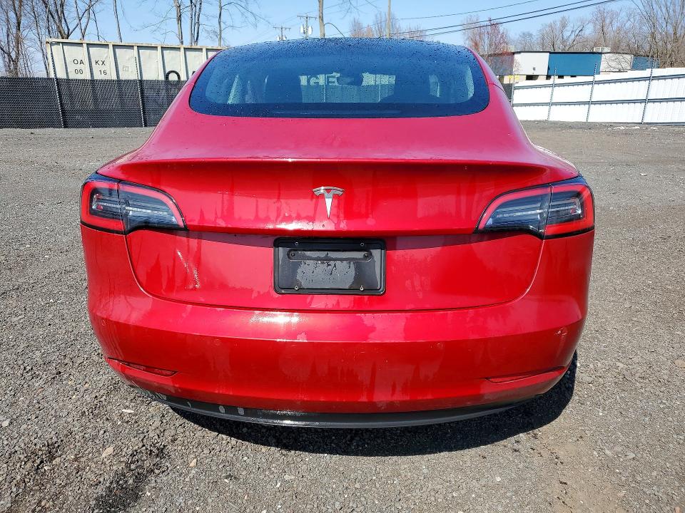 2022 Tesla Model 3 მანქანა იყიდება აუქციონზე, vin: 5YJ3E1EA3NF372575, აუქციონის ნომერი: 49619236