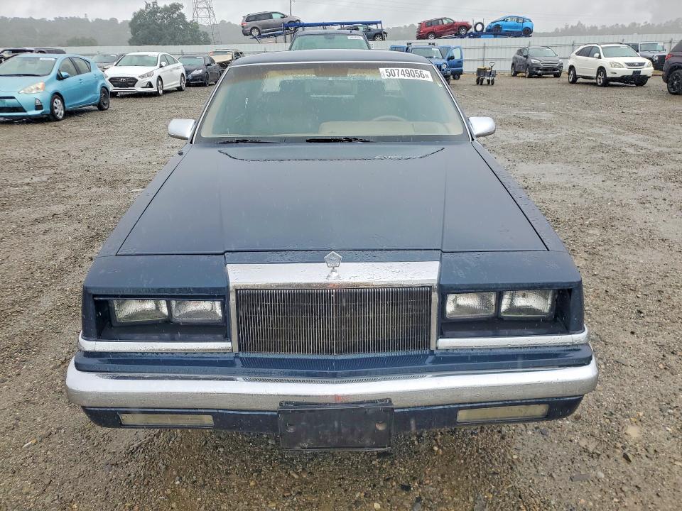 50749056 :رقم المزاد ، 1C3BU6631JD113553 vin ، 1988 Chrysler New Yorker مزاد بيع
