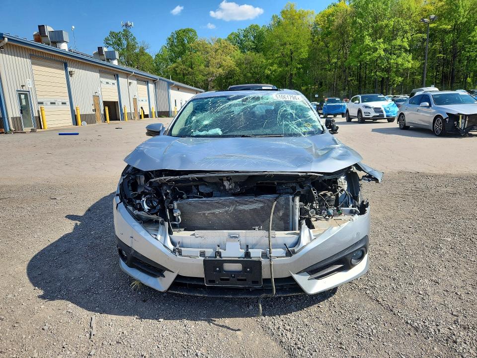 51061796 :رقم المزاد ، 19XFC1F79GE215017 vin ، 2016 Honda Civic مزاد بيع