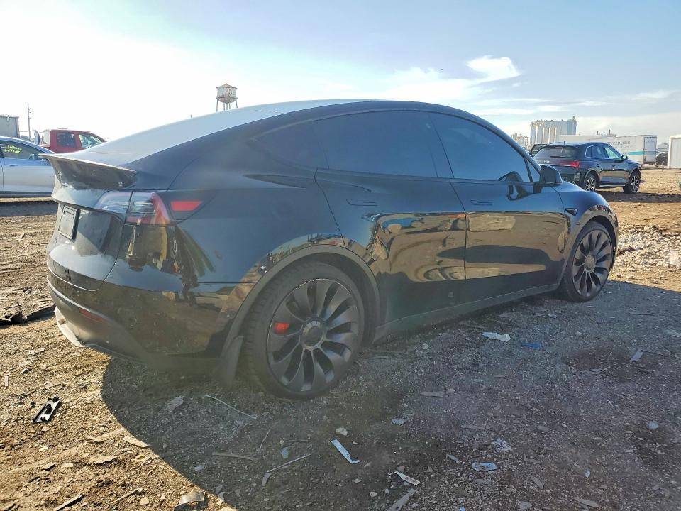 Продажа на аукционе авто 2021 Tesla Model Y, vin: 5YJYGDEF6MF270148, номер лота: 50991246