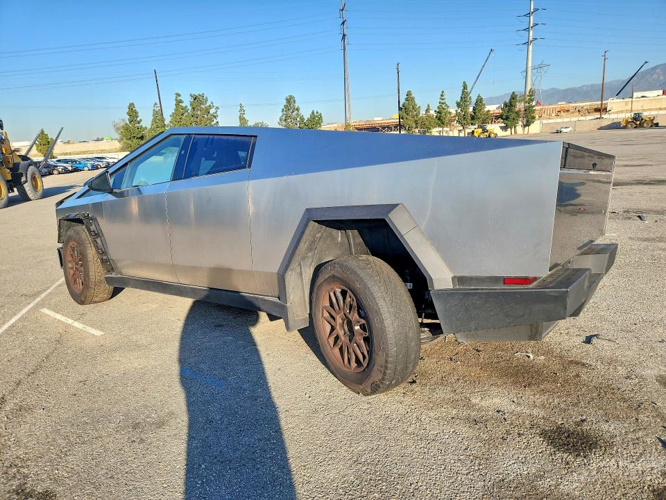 Продаж на аукціоні авто 2025 Tesla Cybertruck, vin: 7G2CEHEE9SA062500, номер лоту: 50600986