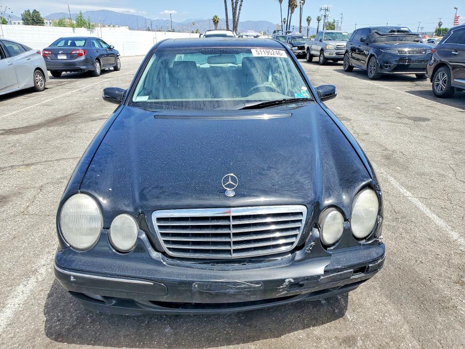 Продажа на аукционе авто 2001 Mercedes-benz E, vin: WDBJF70J31X049267, номер лота: 51195246