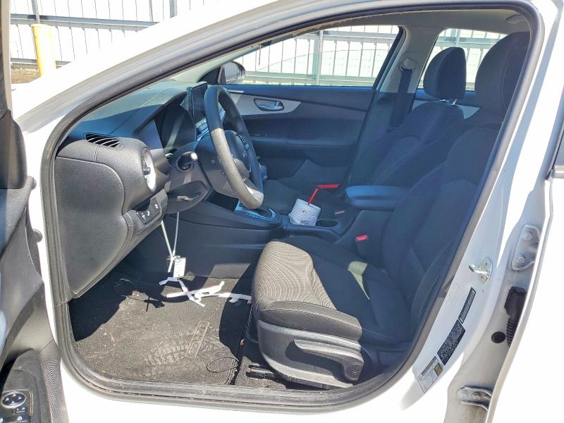 2023 Kia Forte მანქანა იყიდება აუქციონზე, vin: 3KPF24AD1PE642581, აუქციონის ნომერი: 47813486