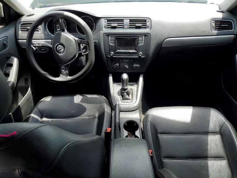 49438226 :رقم المزاد ، 3VWDB7AJ2JM205102 vin ، 2018 Volkswagen Jetta مزاد بيع