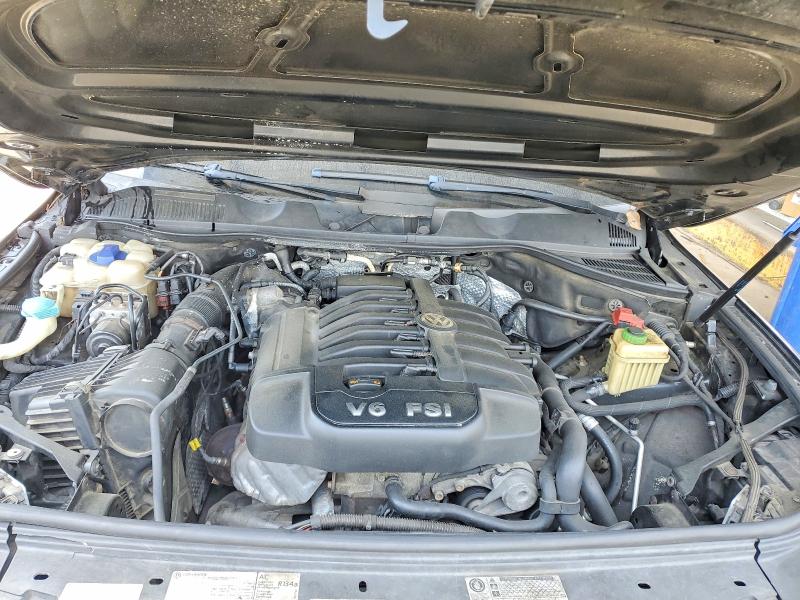 50855406 :رقم المزاد ، WVGEF9BP0DD006555 vin ، 2013 Volkswagen Touareg مزاد بيع
