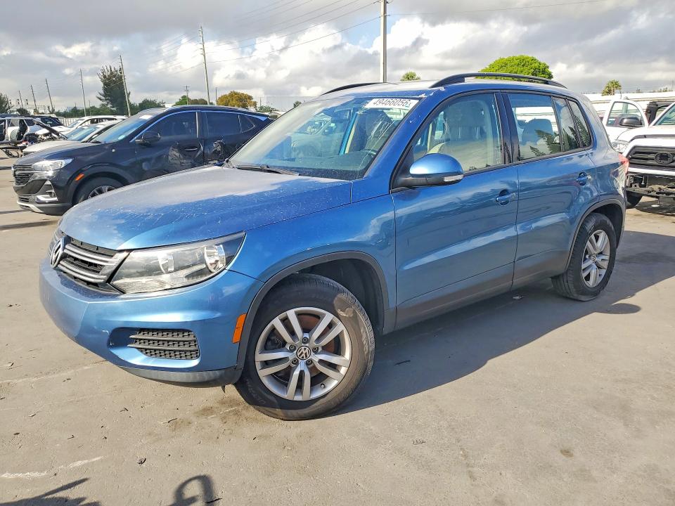 49466056 :رقم المزاد ، WVGAV7AX8HK037951 vin ، 2017 Volkswagen Tiguan مزاد بيع