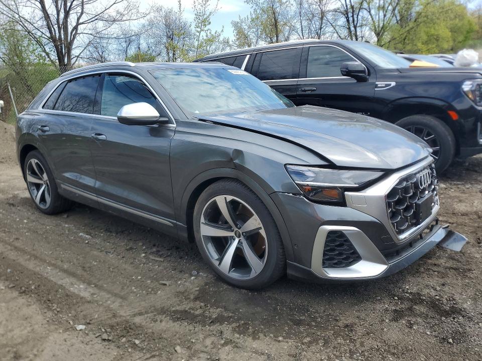 Продажа на аукционе авто 2025 Audi Sq8, vin: WA1CWBF16SD015308, номер лота: 50888456