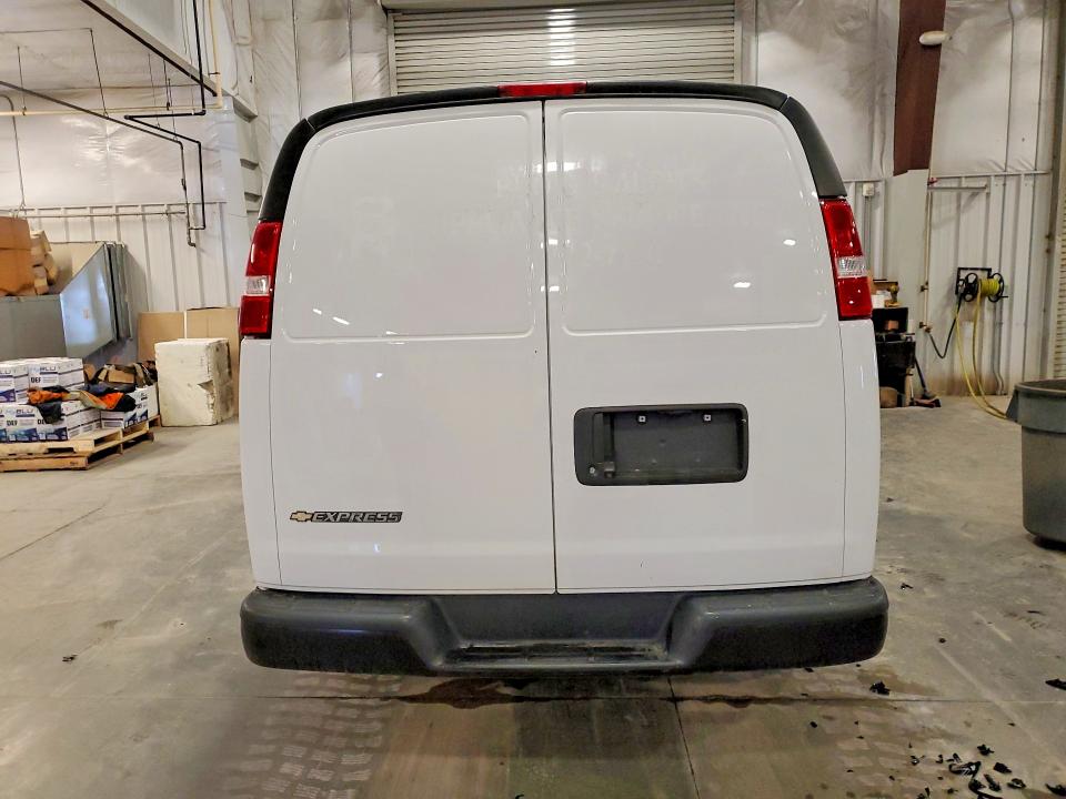 Продажа на аукционе авто 2020 Chev Express 2500, vin: 1GCWGAFG1L1241354, номер лота: 48566306