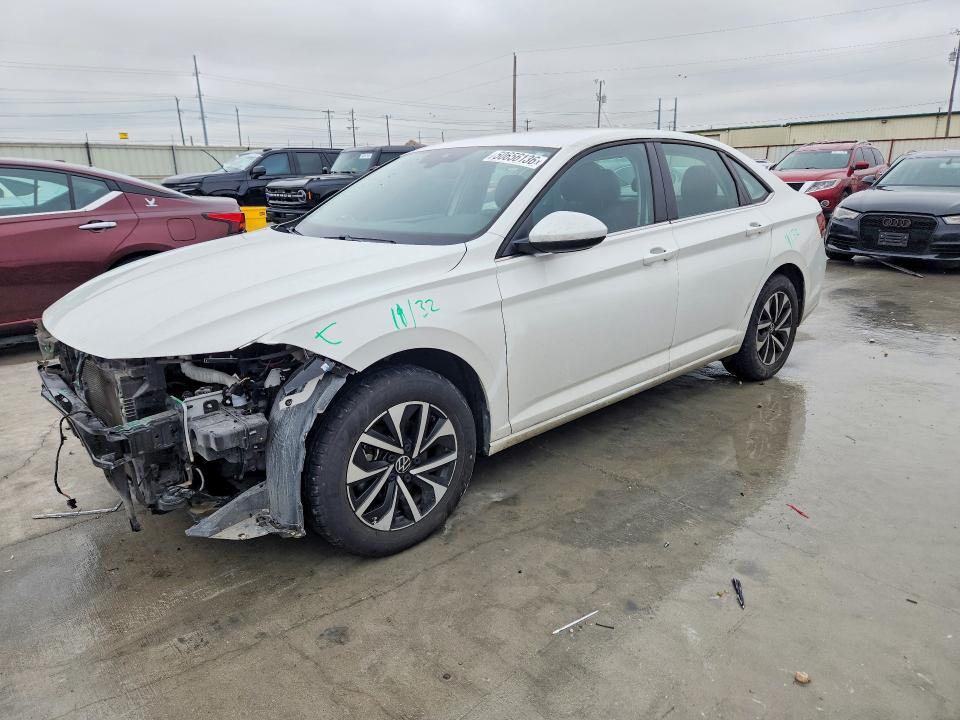 50656136 :رقم المزاد ، 3VWCM7BU9NM033932 vin ، 2022 Volkswagen Jetta مزاد بيع