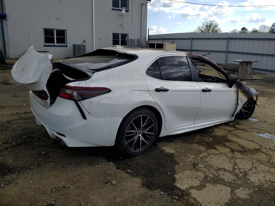 Продажа на аукционе авто 2023 Toyota Camry, vin: 4T1G11AKXPU835104, номер лота: 50412276