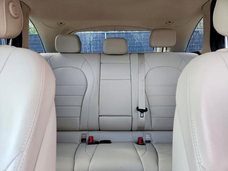 48633816 :رقم المزاد ، WDC0G4JB9HF264954 vin ، 2017 Mercedes-benz Glc مزاد بيع