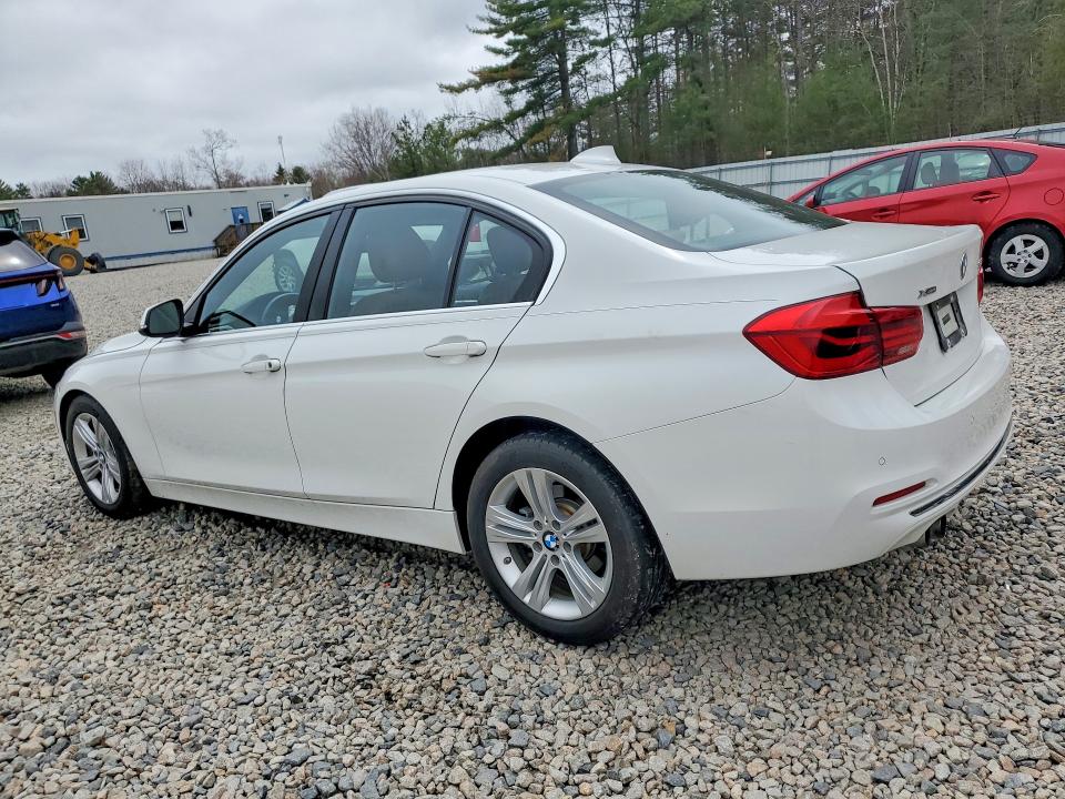 51894436 :رقم المزاد ، WBA8D9G3XHNU62153 vin ، 2017 Bmw 330 مزاد بيع
