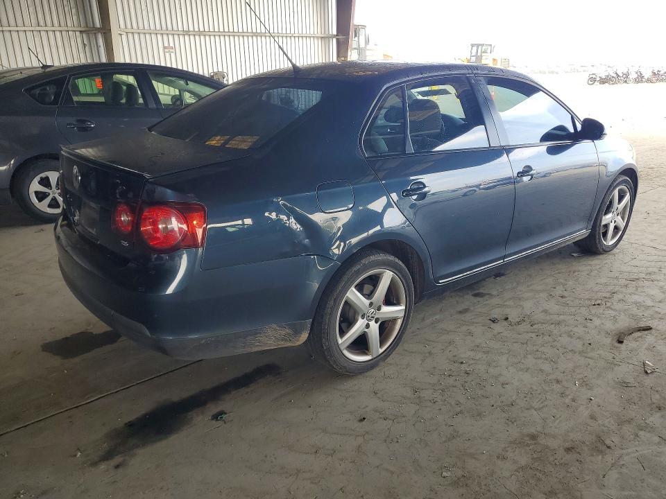 Продажа на аукционе авто 2010 Volkswagen Jetta, vin: 3VWAZ7AJ9AM101656, номер лота: 51168296