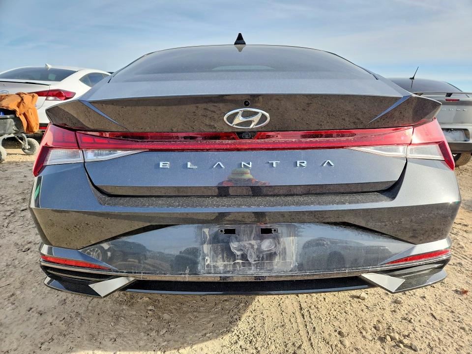 Продажа на аукционе авто 2021 Hyundai Elantra, vin: 5NPLN4AG4MH018642, номер лота: 49972736