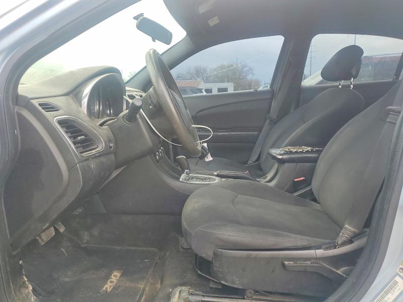 48233836 :رقم المزاد ، 1C3CCBAB7DN641840 vin ، 2013 Chrysler 200 مزاد بيع
