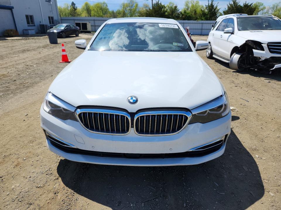 2018 Bmw 530xe მანქანა იყიდება აუქციონზე, vin: WBAJB1C53JB084961, აუქციონის ნომერი: 50396256