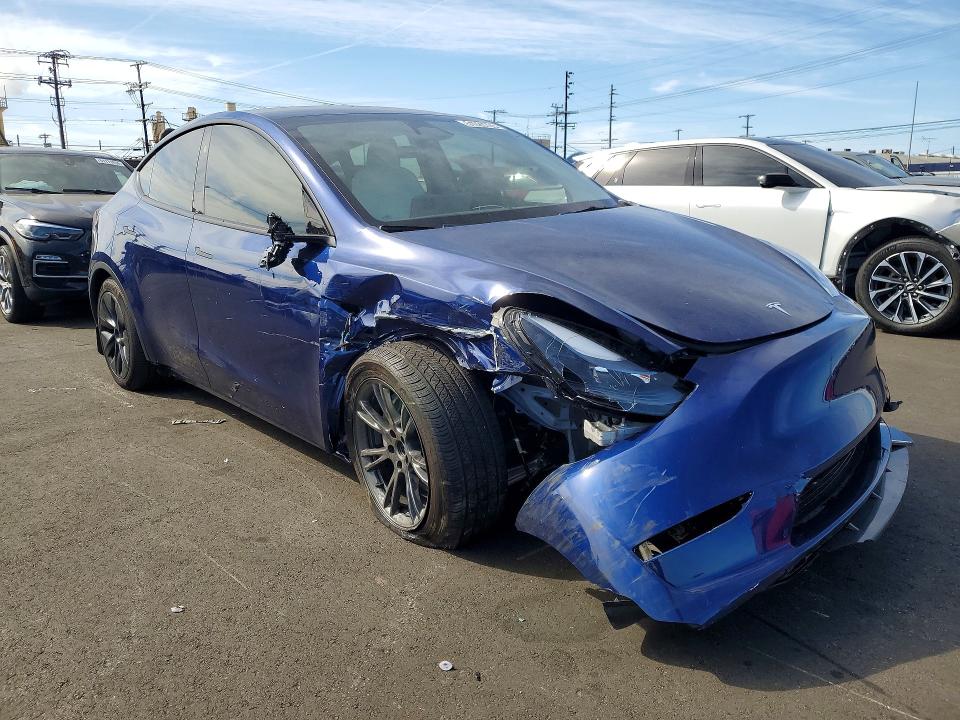 Продажа на аукционе авто 2024 Tesla Model Y, vin: 7SAYGAEE9RF105579, номер лота: 51023726