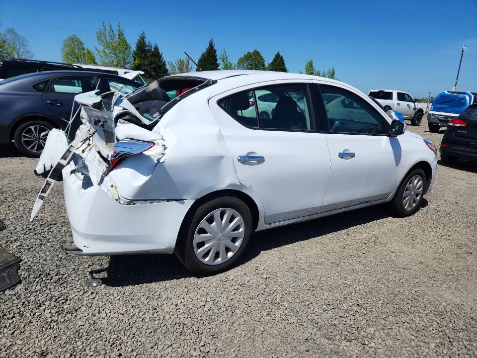 50658766 :رقم المزاد ، 3N1CN7AP5KL838875 vin ، 2019 Nissan Versa مزاد بيع