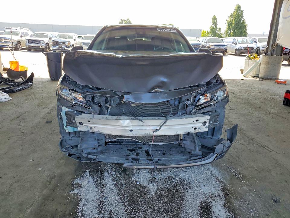 50411686 :رقم المزاد ، JTNB11HK9J3066897 vin ، 2018 Toyota Camry مزاد بيع
