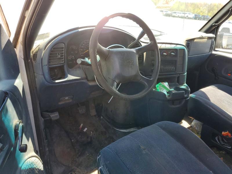 2000 Chevrolet Astro მანქანა იყიდება აუქციონზე, vin: 1GCDM19W6YB128620, აუქციონის ნომერი: 50452936