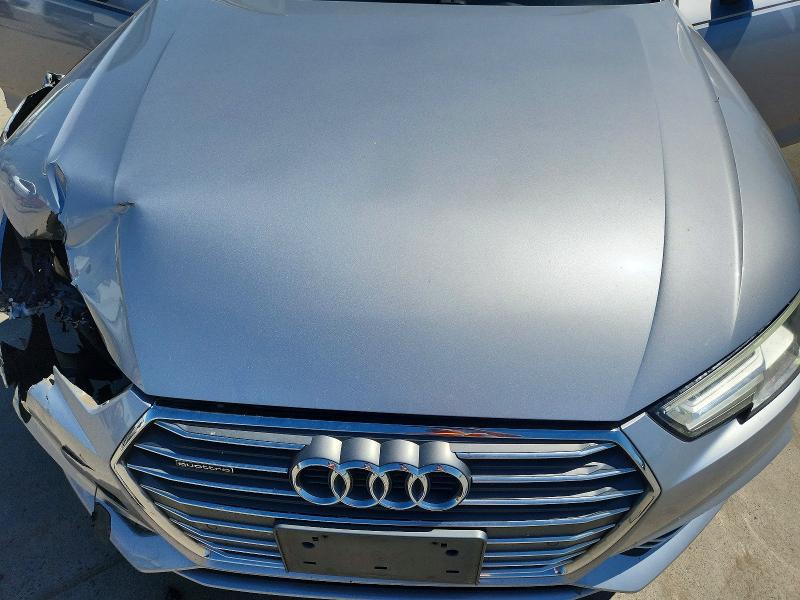 2018 Audi A4 მანქანა იყიდება აუქციონზე, vin: WAUENAF46JA026540, აუქციონის ნომერი: 49153556
