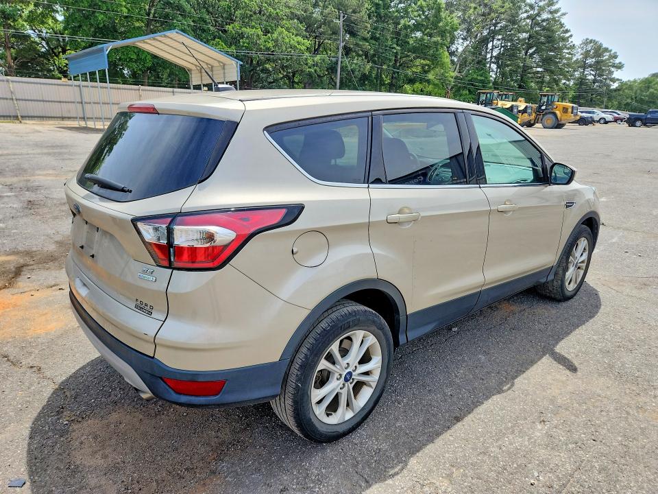 Продаж на аукціоні авто 2017 Ford Escape, vin: 1FMCU0GD8HUE06683, номер лоту: 50610786