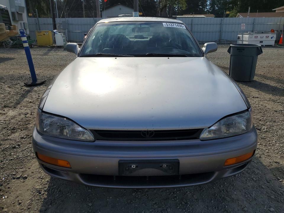 51371496 :رقم المزاد ، JT2BG12K8T0346030 vin ، 1996 Toyota Camry مزاد بيع