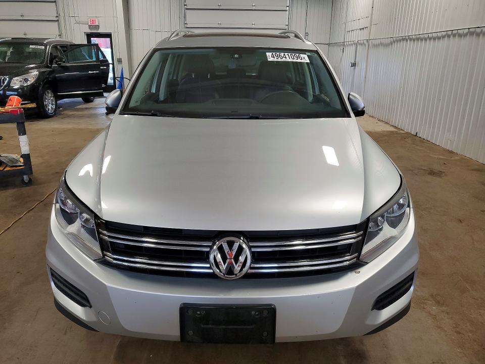 Aukcja sprzedaży 2017 Volkswagen Tiguan, vin: WVGSV7AX4HK020696, numer aukcji: 49641096