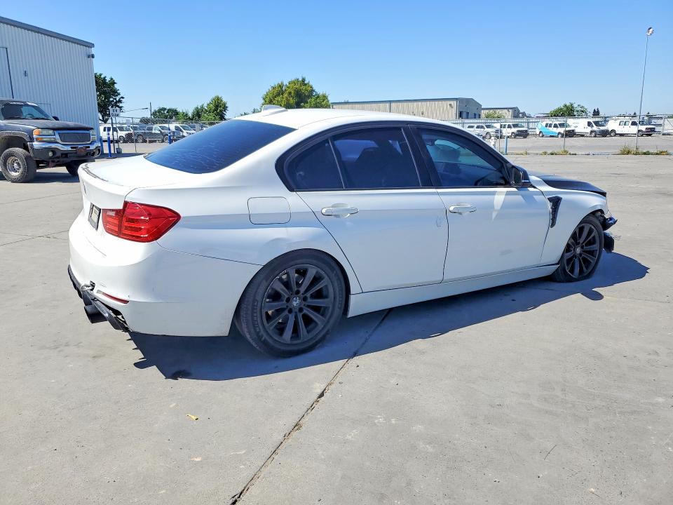 48607016 :رقم المزاد ، WBA3C1C59DF437903 vin ، 2013 Bmw 328 مزاد بيع