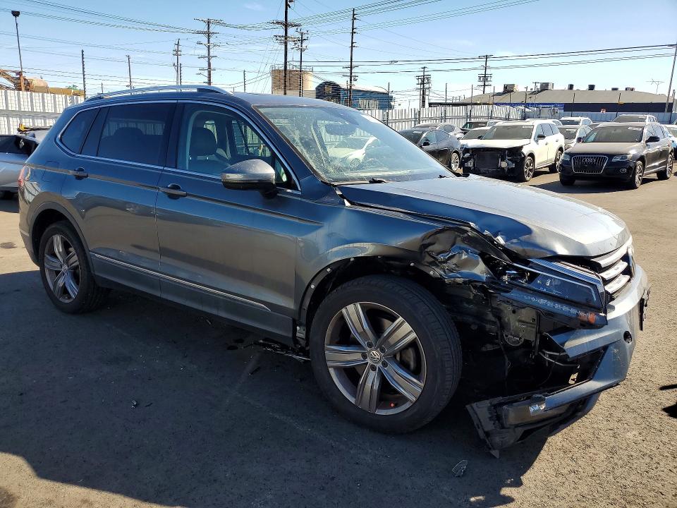 Продаж на аукціоні авто 2019 Volkswagen Tiguan, vin: 3VV4B7AXXKM028597, номер лоту: 49726646