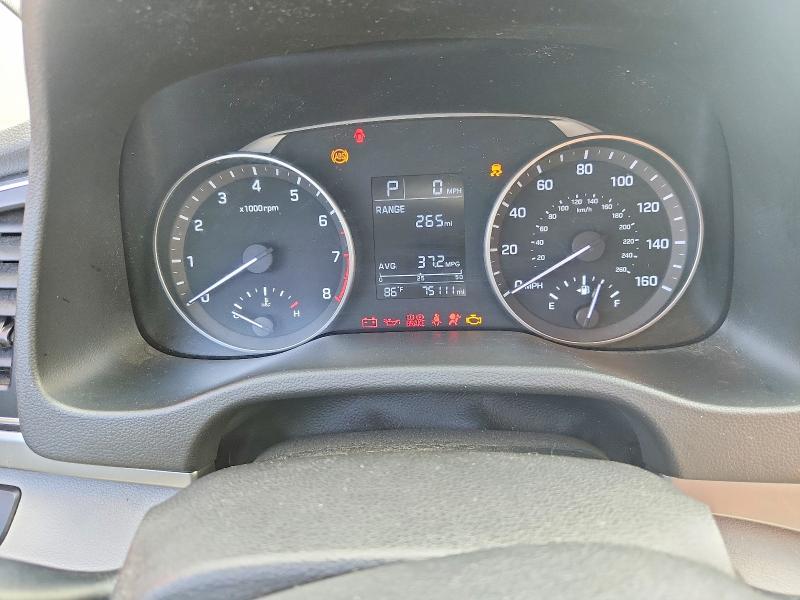 50790196 :رقم المزاد ، 5NPD74LF1HH135247 vin ، 2017 Hyundai Elantra مزاد بيع