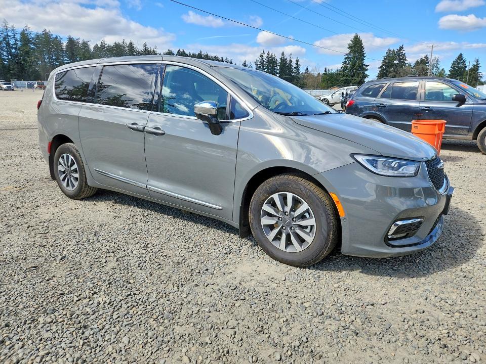 2023 Chrysler Pacifica მანქანა იყიდება აუქციონზე, vin: 2C4RC1S73PR543146, აუქციონის ნომერი: 49062206
