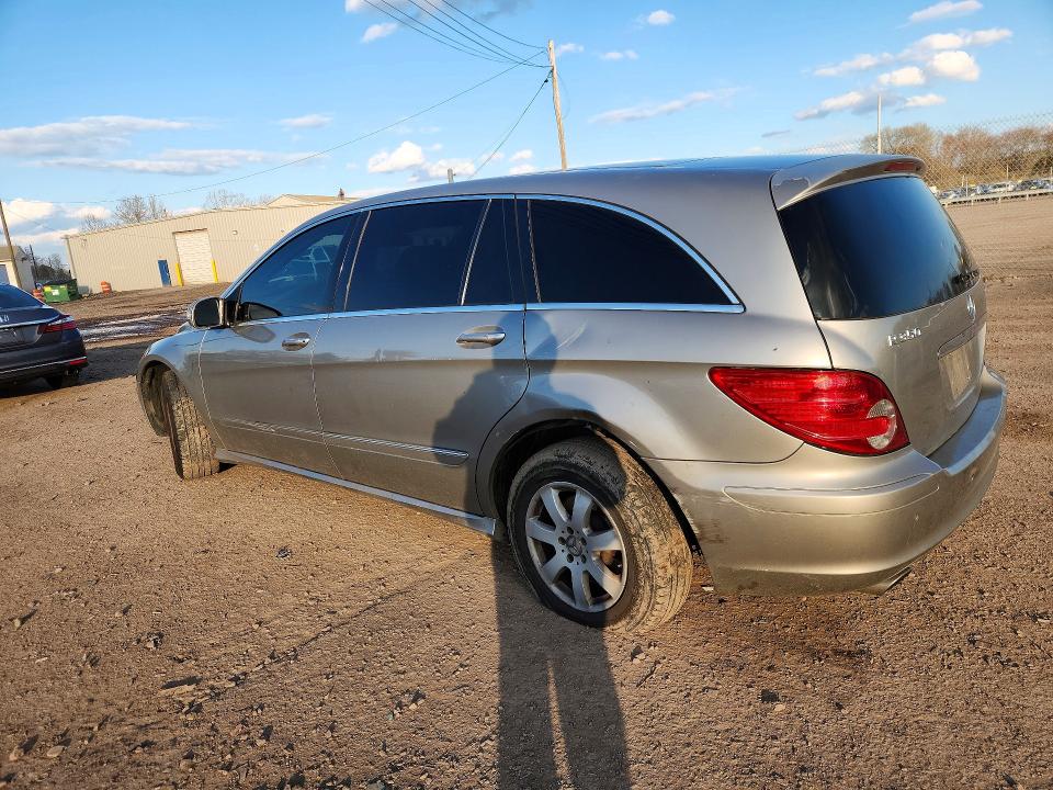 49073426 :رقم المزاد ، 4JGCB65E67A040811 vin ، 2007 Mercedes-benz R مزاد بيع
