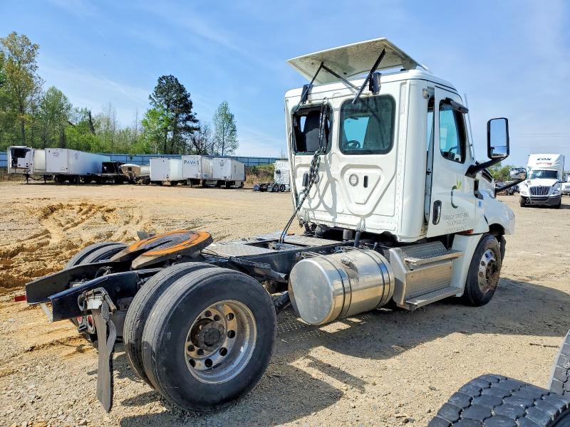 Продажа на аукционе авто 2021 Freightliner Cascadia 126, vin: 3AKBHKDV4MSMG6059, номер лота: 48093646
