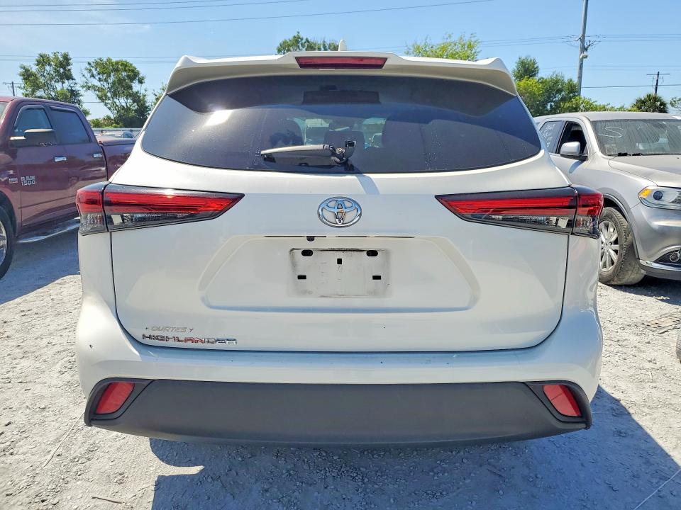 51697836 :رقم المزاد ، 5TDCZRAH1MS068256 vin ، 2021 Toyota Highlander مزاد بيع