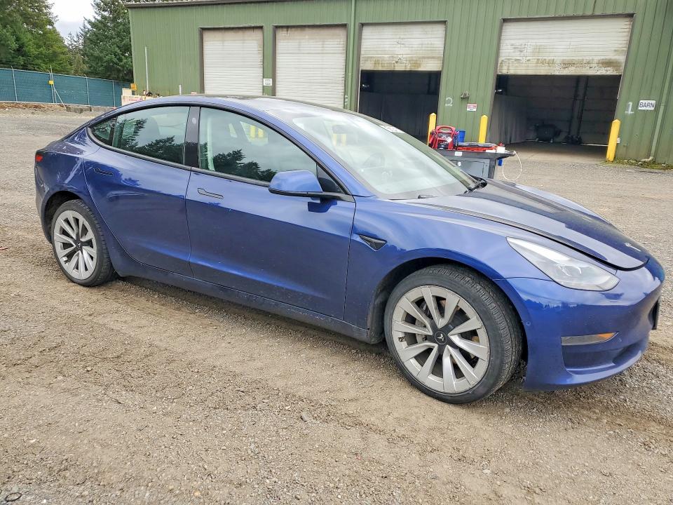 51374256 :رقم المزاد ، 5YJ3E1EA7NF371610 vin ، 2022 Tesla Model 3 مزاد بيع