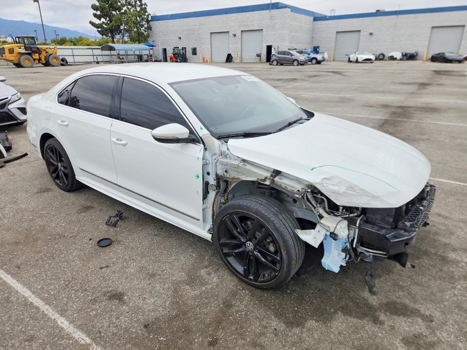 50484316 :رقم المزاد ، 1VWDT7A35HC016079 vin ، 2017 Volkswagen Passat مزاد بيع